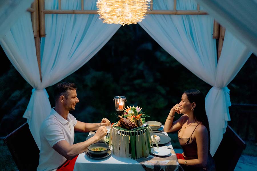 Candlelight Dinner under the stars